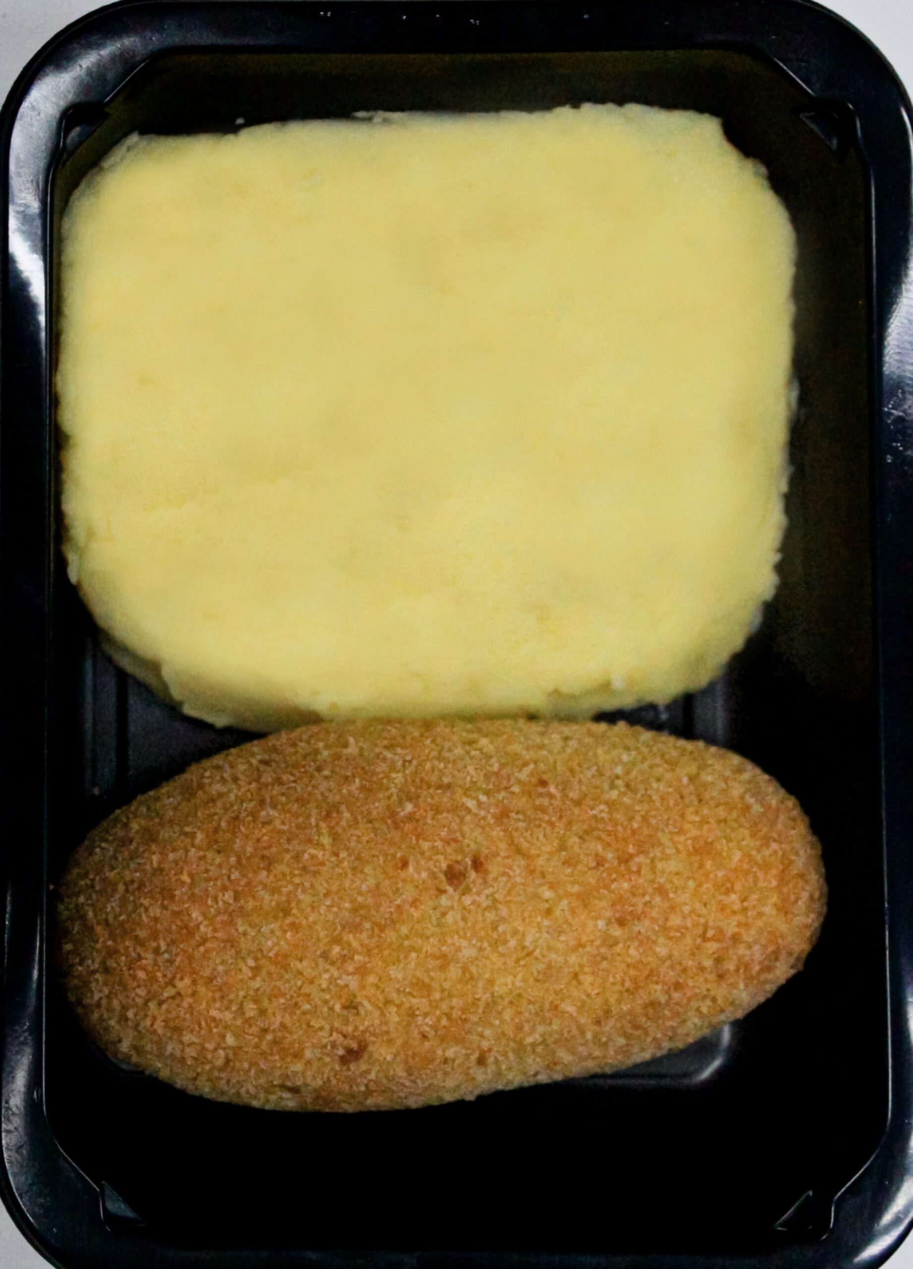 котлета по-киевски с картофельным пюре